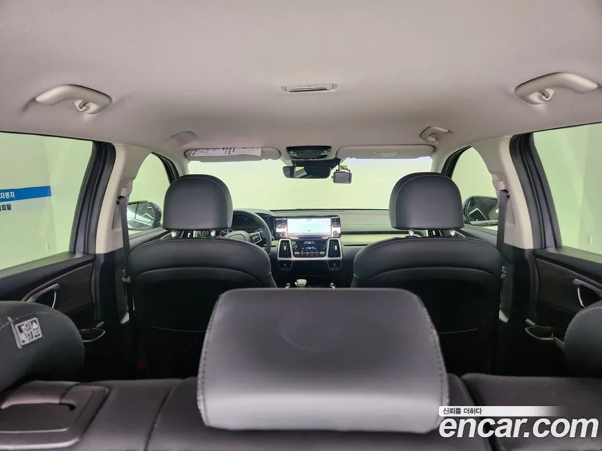 Kia Sorento — фото 10