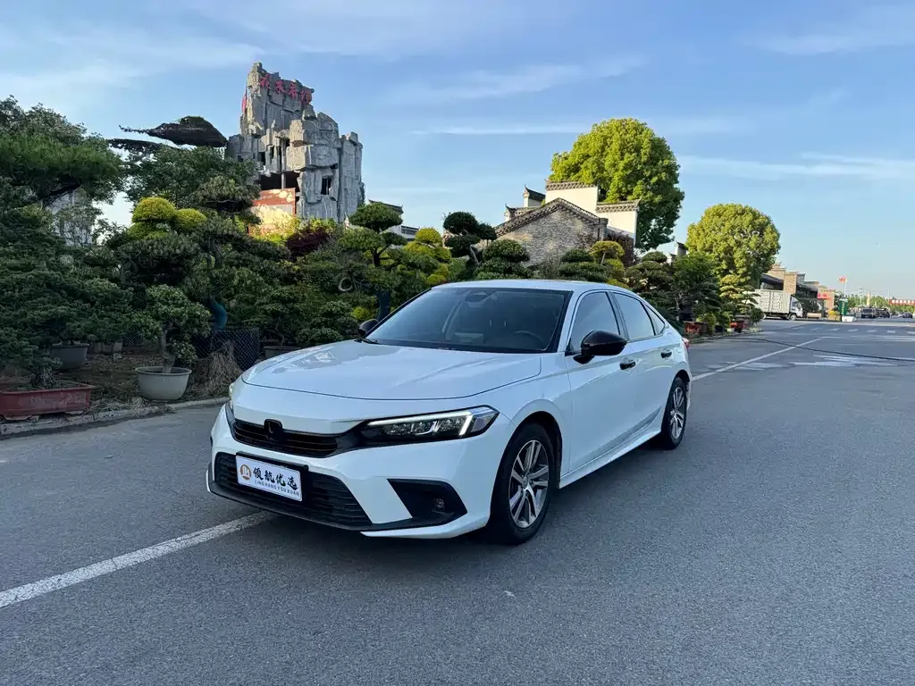 Honda Civic — фото 1