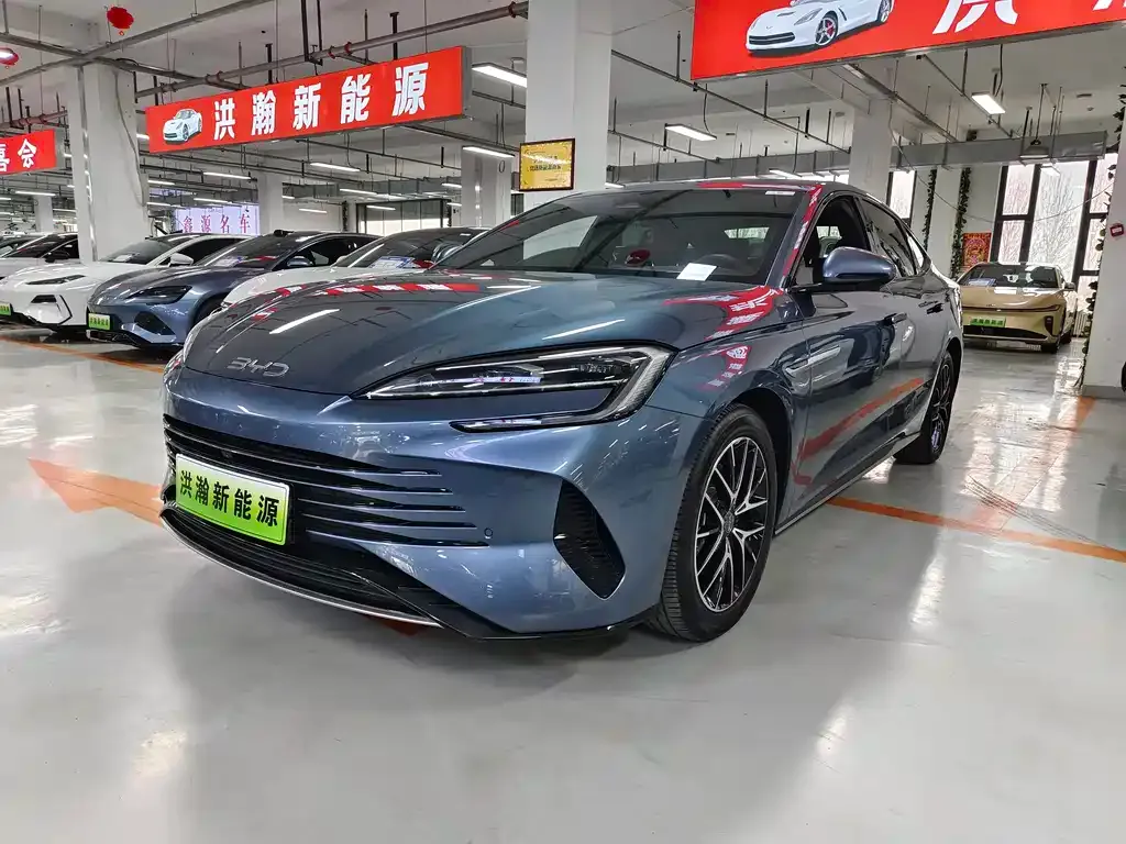 BYD Seal — фото 1