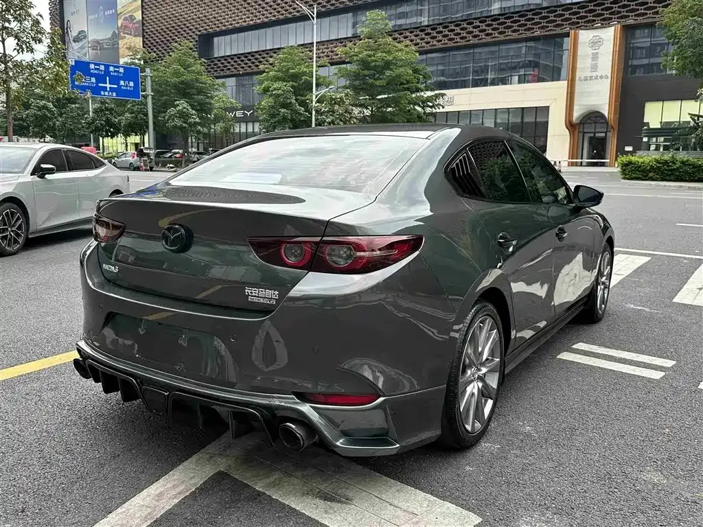 Mazda 3 Axela — фото 3