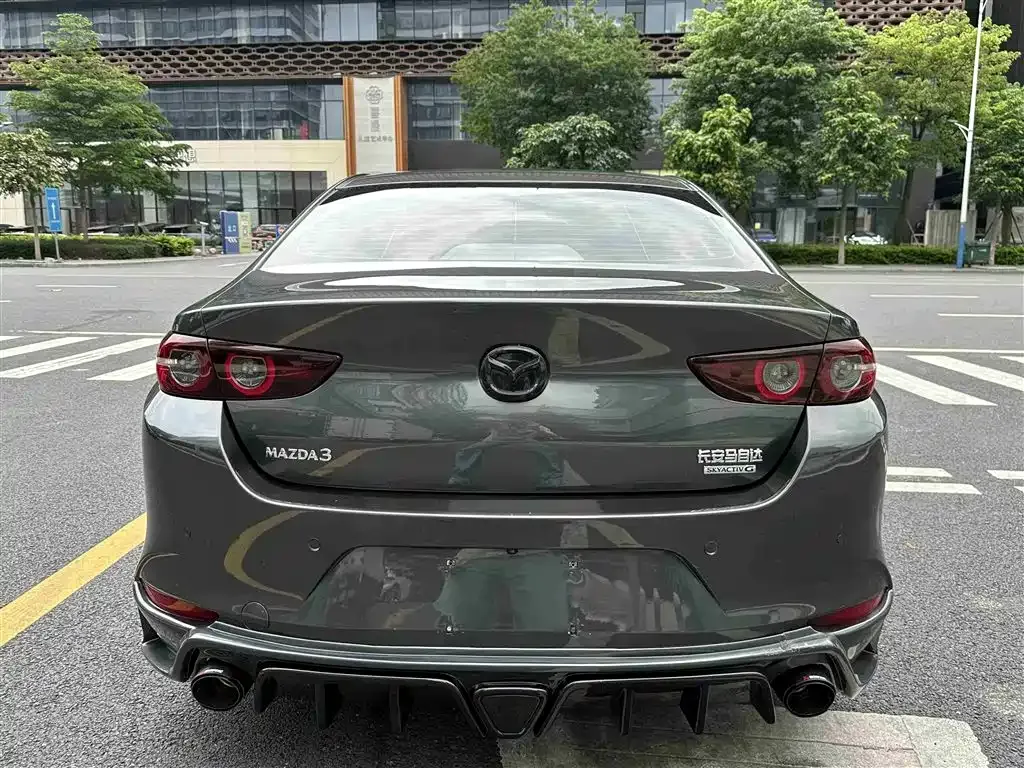 Mazda 3 Axela — фото 4