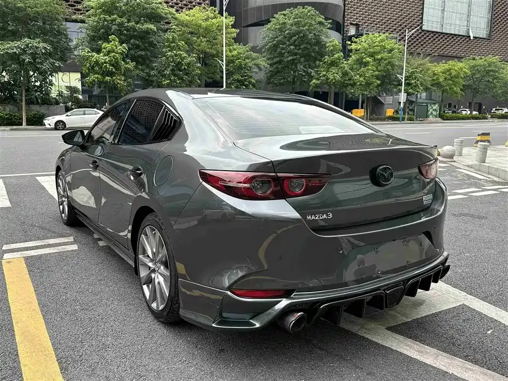 Mazda 3 Axela — фото 10