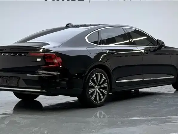 Volvo S90 PHEV — фото 7