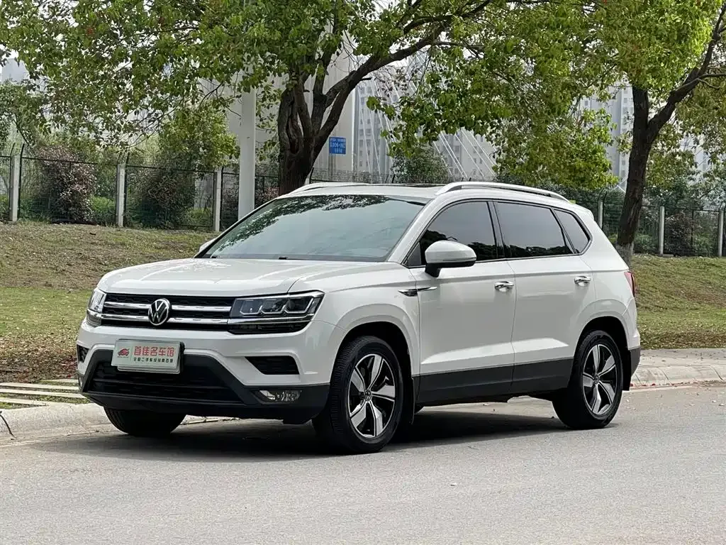 Volkswagen Tharu — фото 1