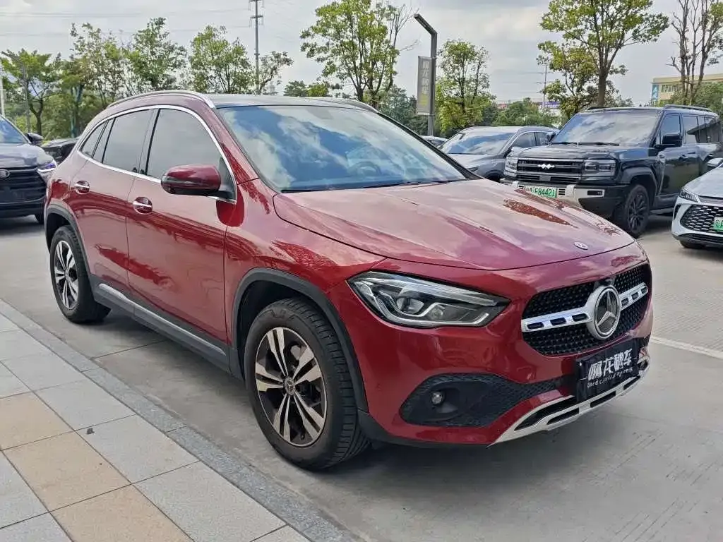 Mercedes-Benz GLA — фото 6