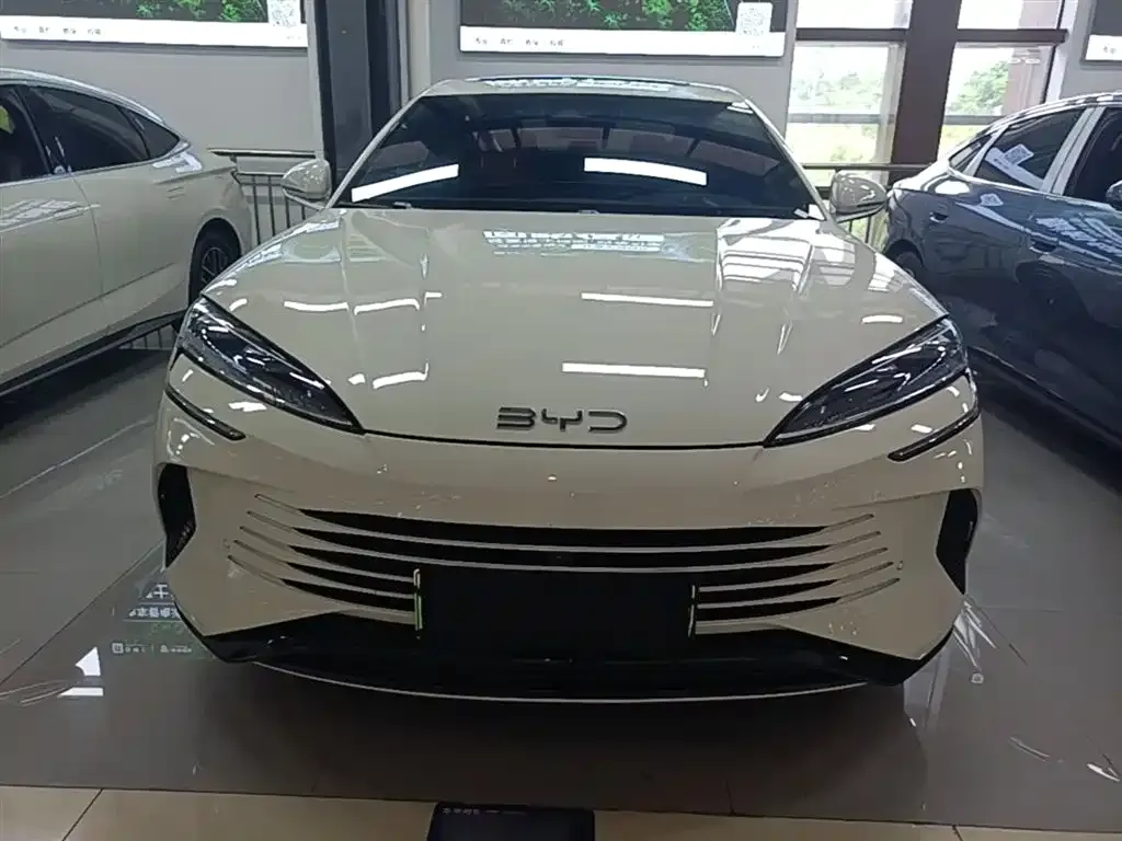 BYD Seal 07 DM-i — фото 6