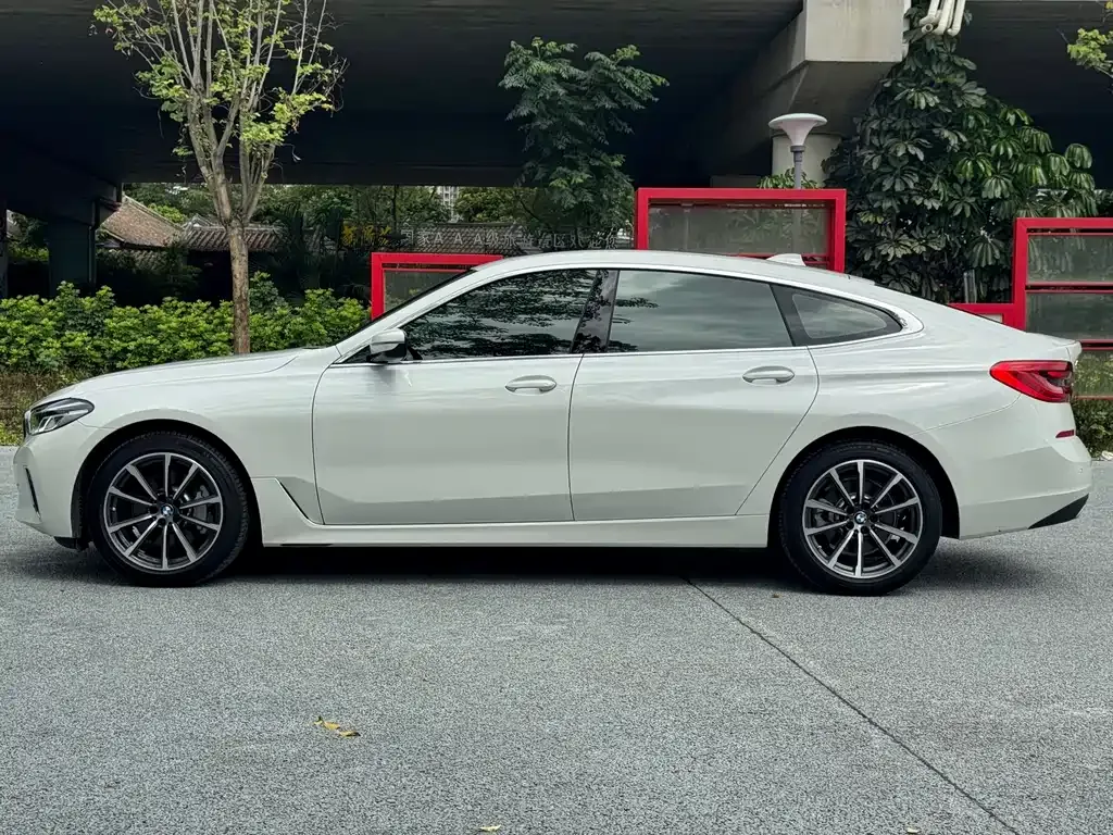 BMW 6 Series GT — фото 8