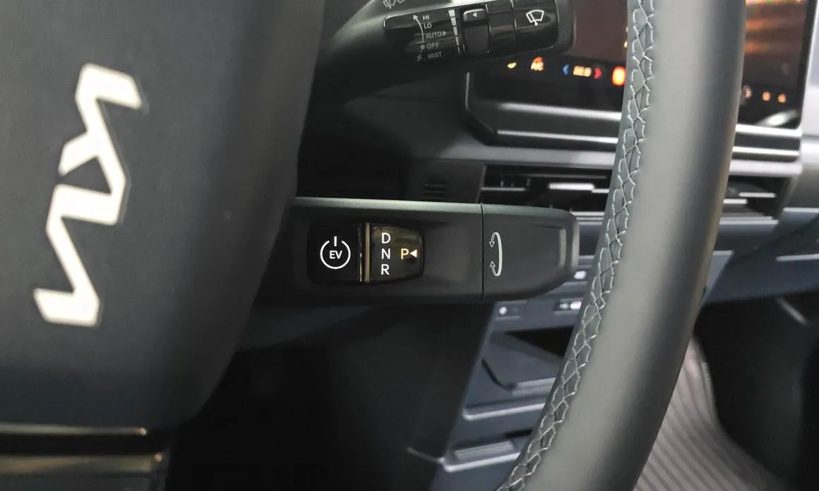 Kia PV5 — фото 8