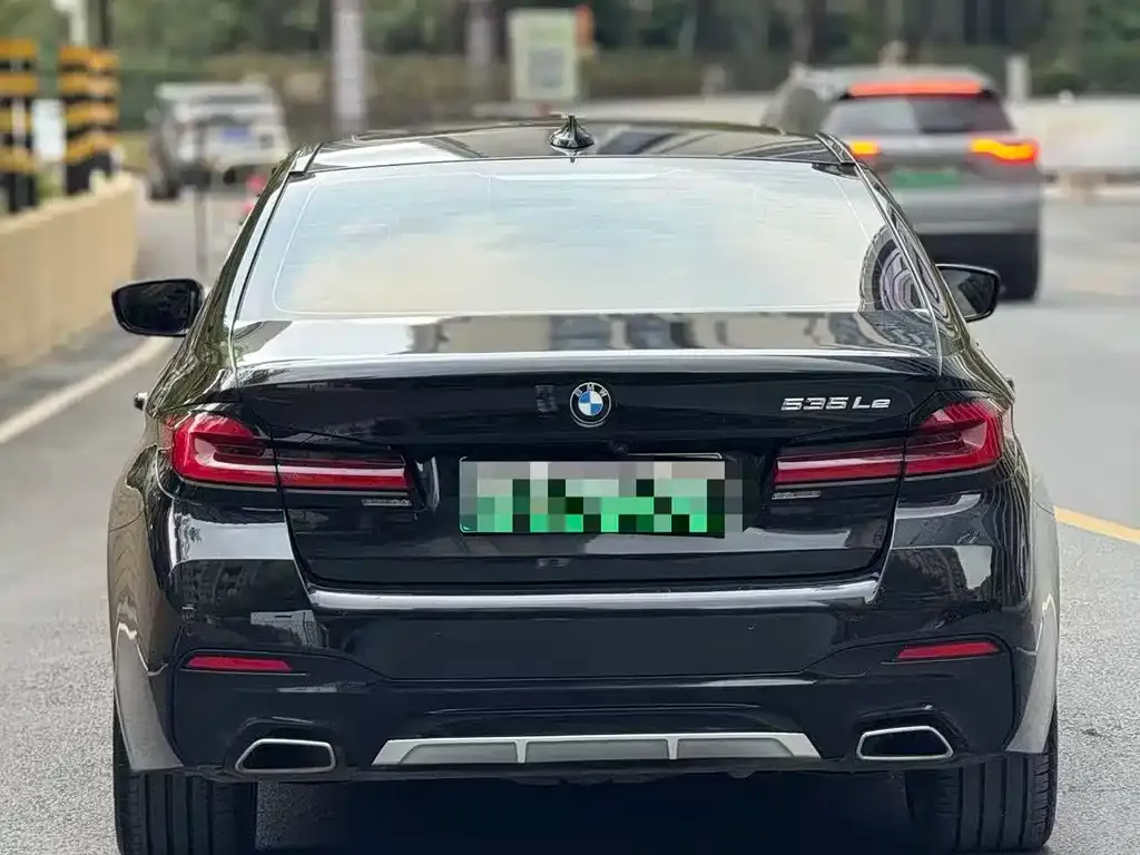 BMW 5 Series New Energy — фото 5