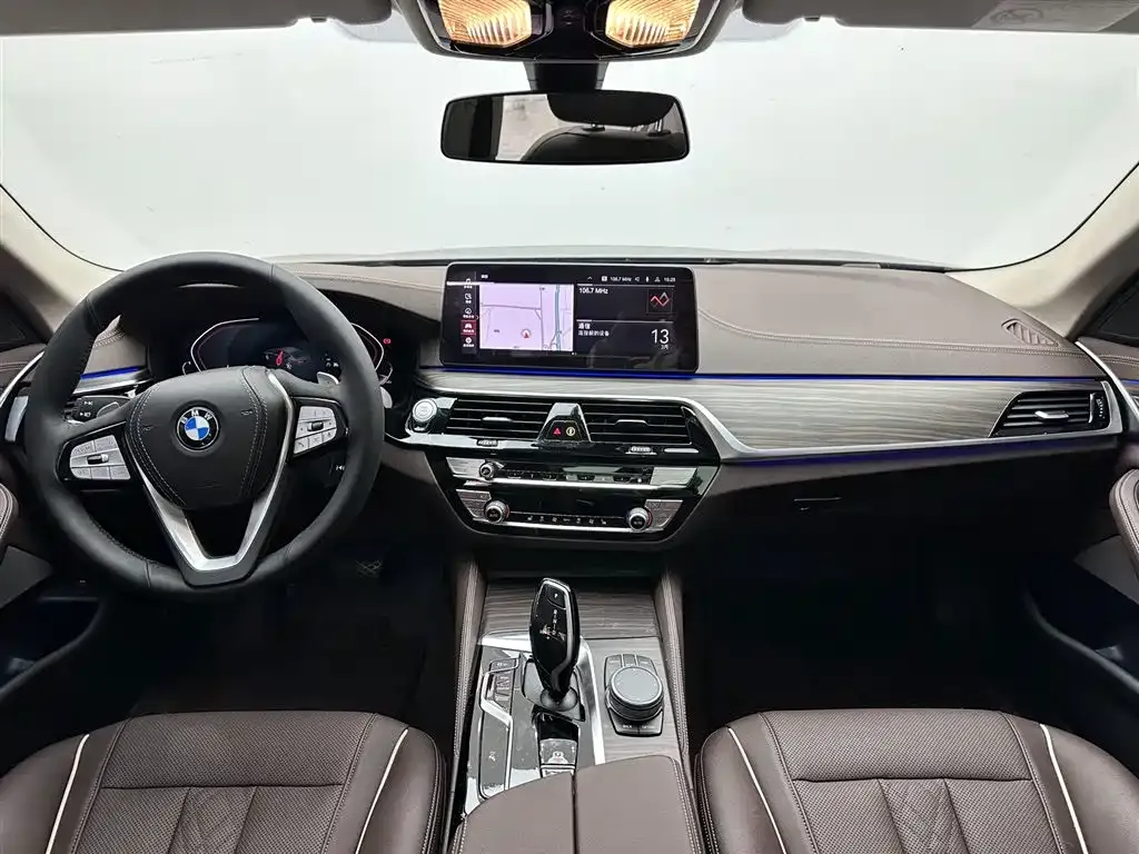 BMW 5 Series — фото 6
