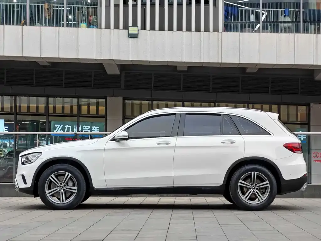 Mercedes-Benz GLC — фото 10
