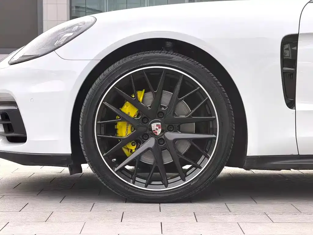 Porsche Panamera — фото 9