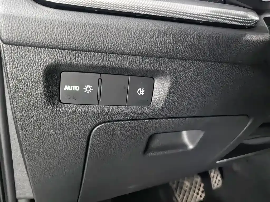 Skoda Octavia — фото 9