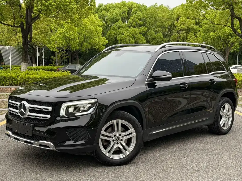 Mercedes-Benz GLB — фото 10