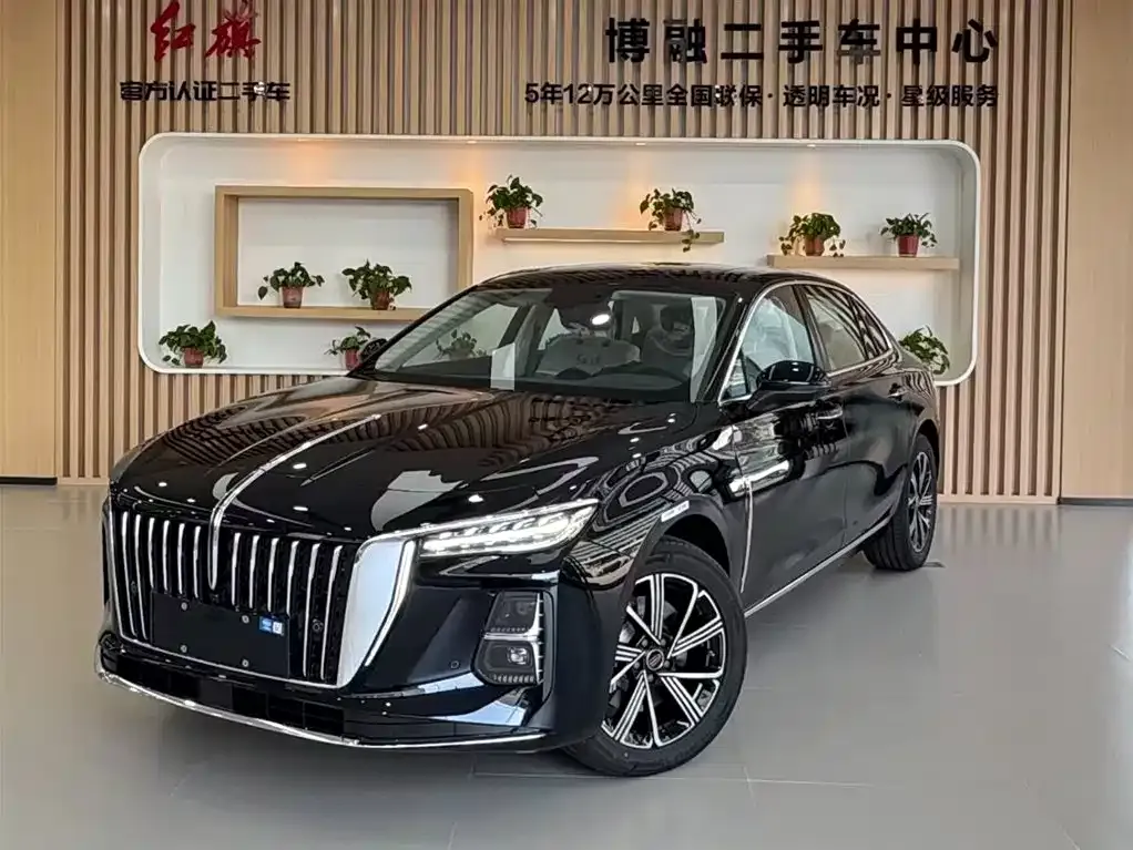 Hongqi H5 PHEV — фото 1