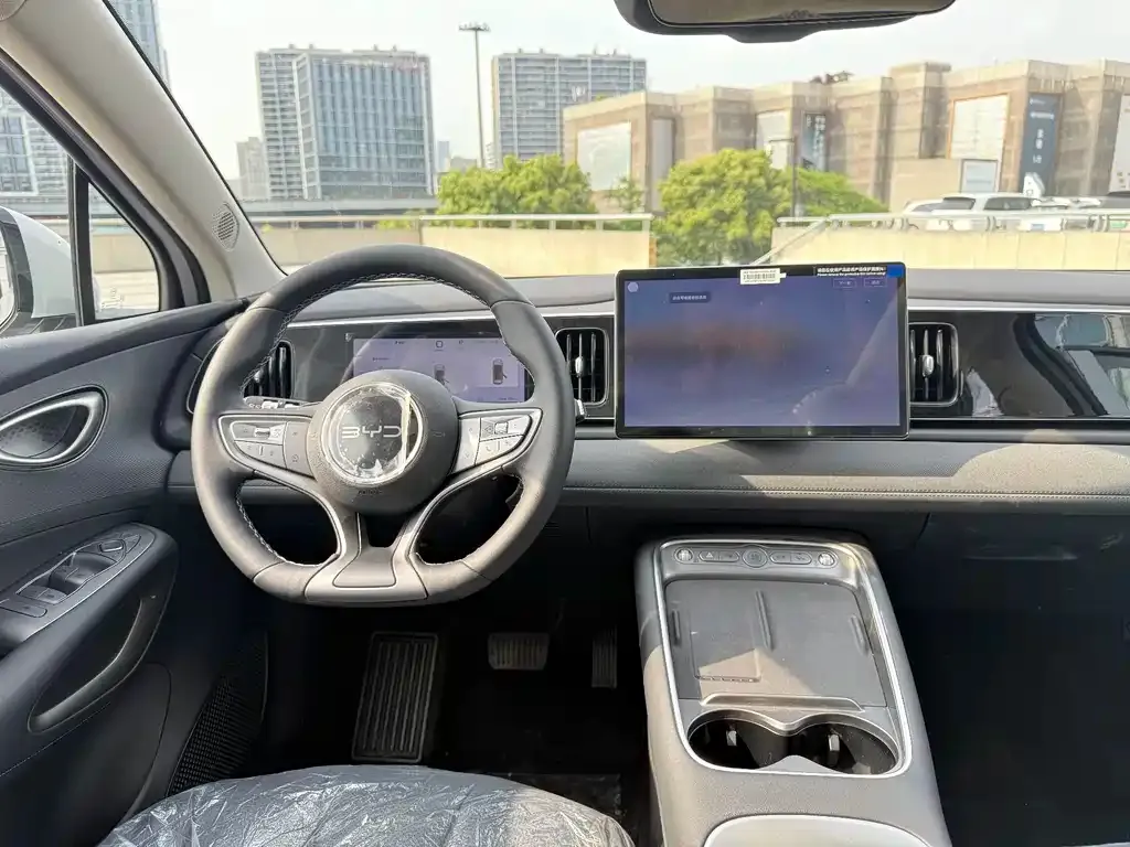 BYD Hiace 05 EV — фото 10