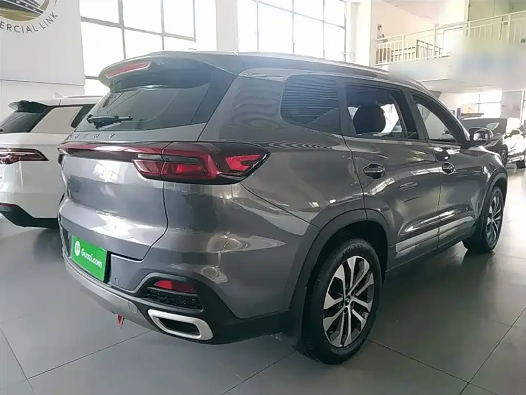 Chery Tiggo 8 — фото 2