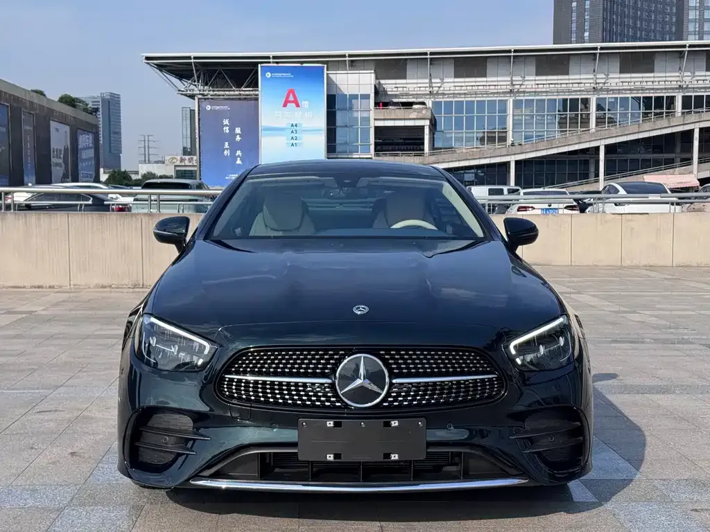 Mercedes-Benz E-Class (Import) — фото 1