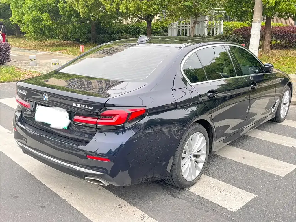 BMW 5 Series New Energy — фото 8