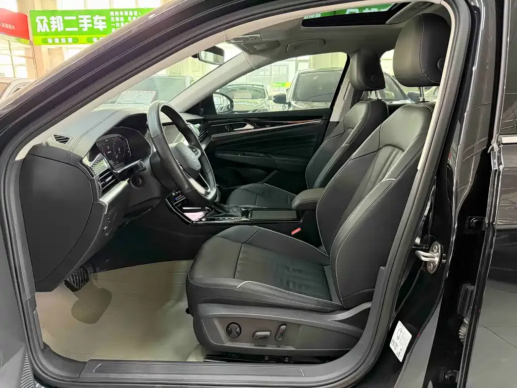 Volkswagen Passat — фото 10