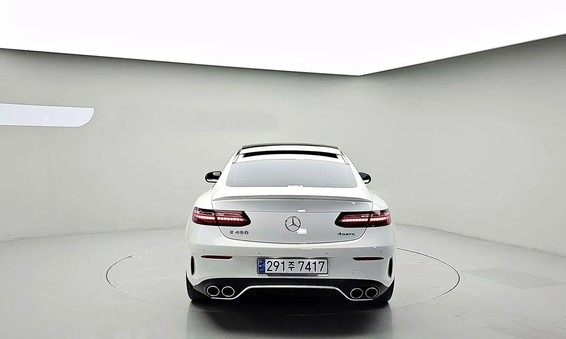 Mercedes-Benz E-Class — фото 3