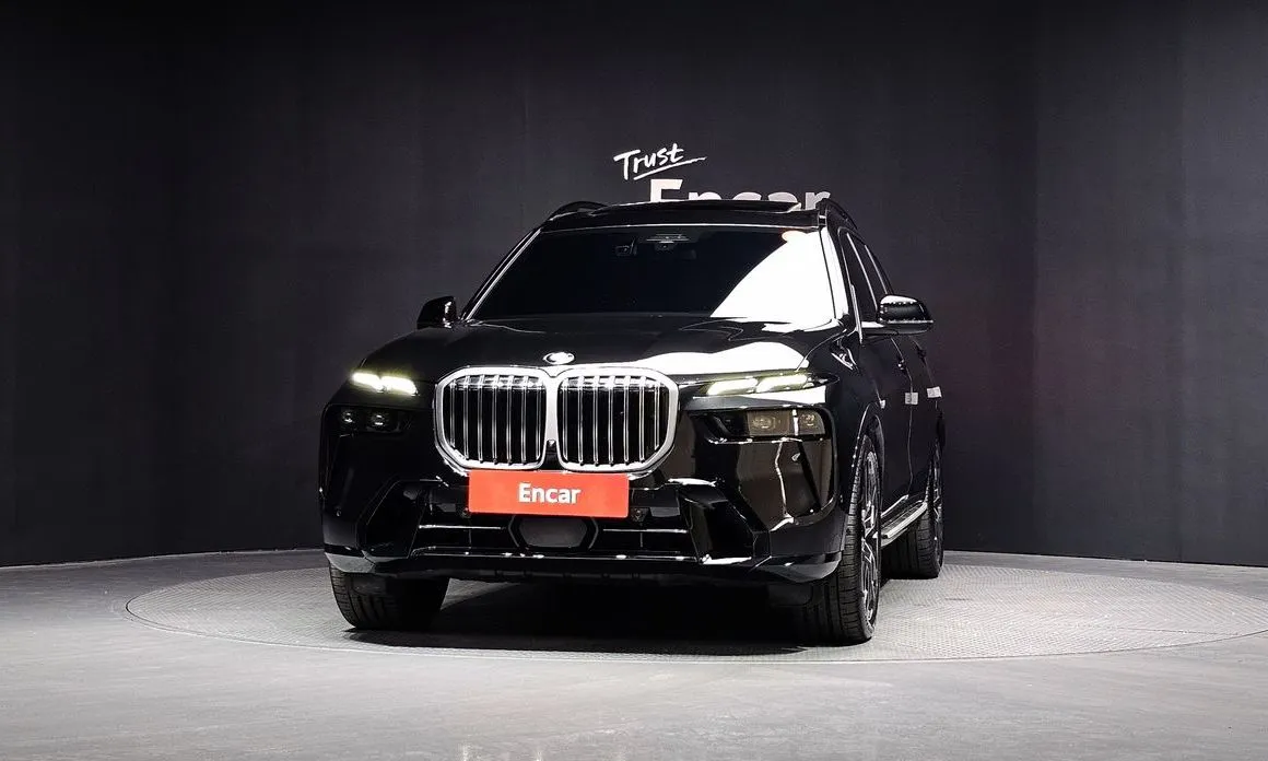BMW X7 — фото 3