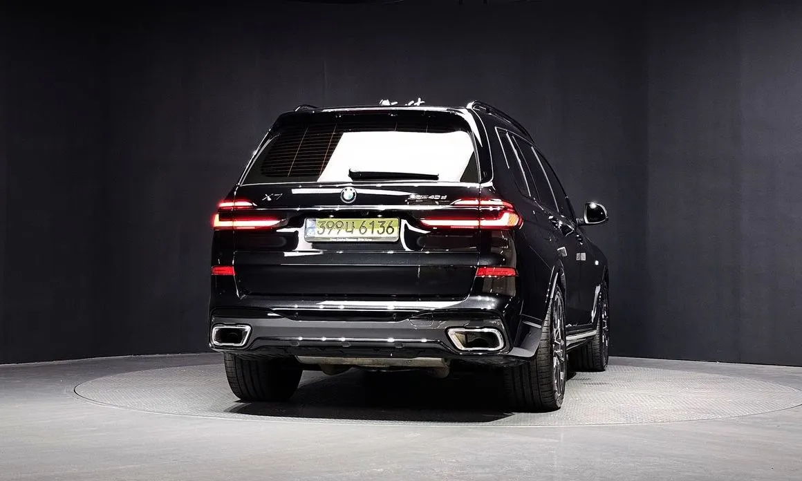 BMW X7 — фото 6