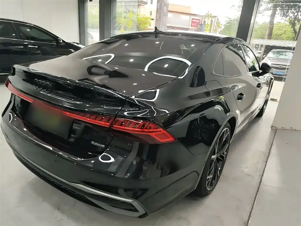 Audi A7L — фото 4