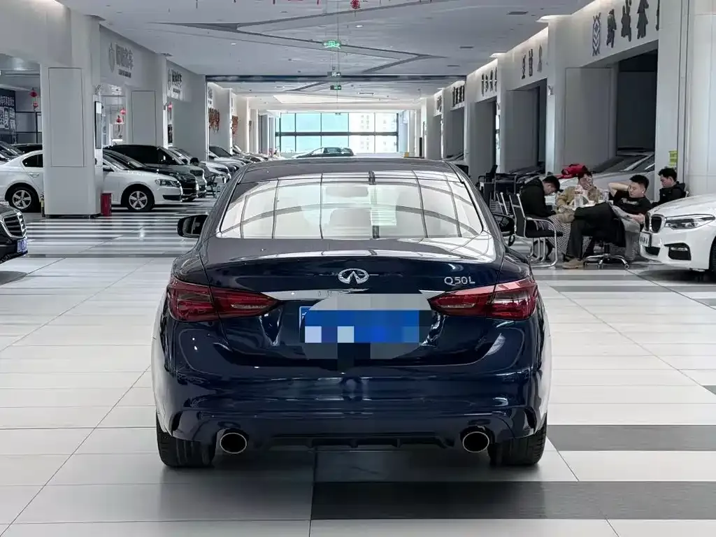 Infiniti Q50L — фото 6