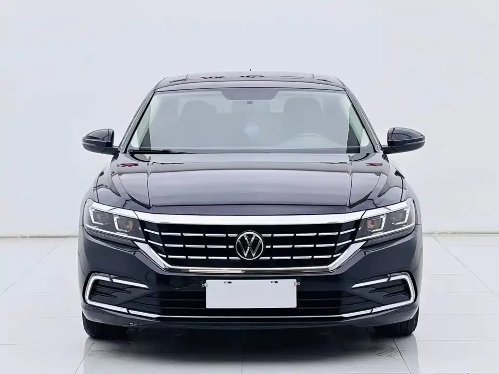 Volkswagen Passat — фото 3