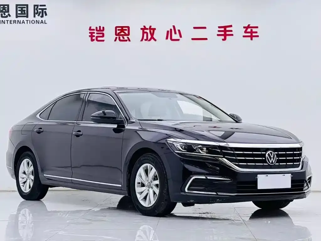 Volkswagen Passat — фото 4