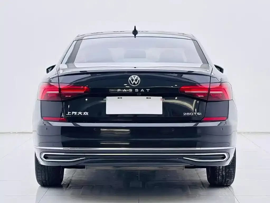 Volkswagen Passat — фото 2