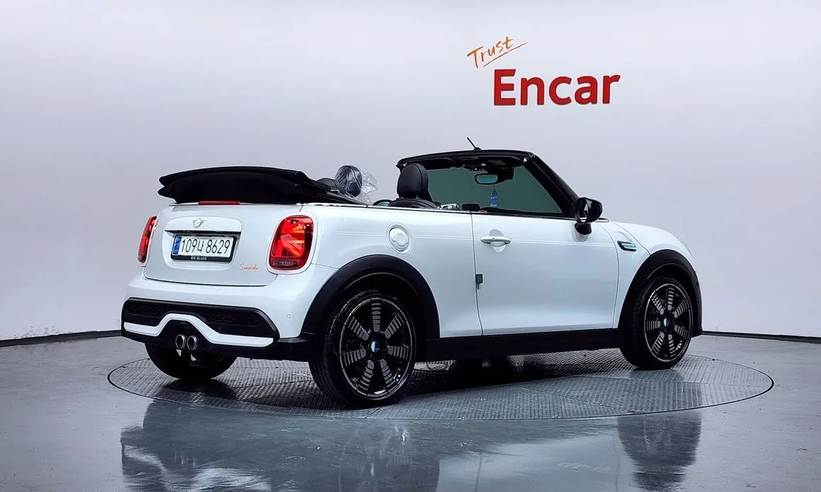 Mini Cooper Convertible — фото 3