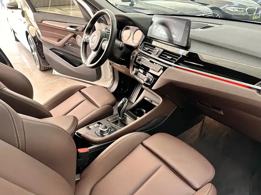 BMW X1 — фото 4