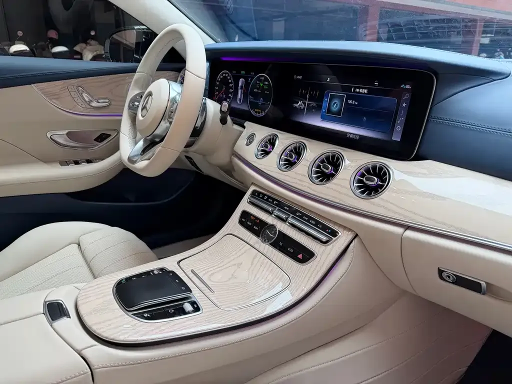 Mercedes-Benz E-Class (Import) — фото 10