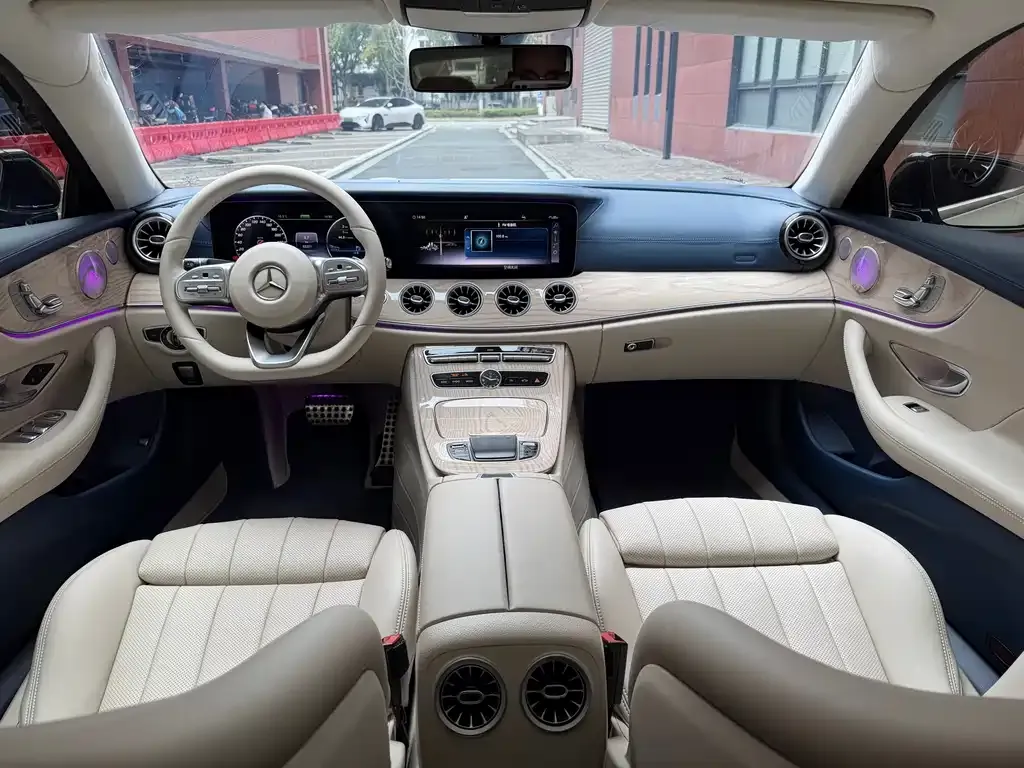 Mercedes-Benz E-Class (Import) — фото 4