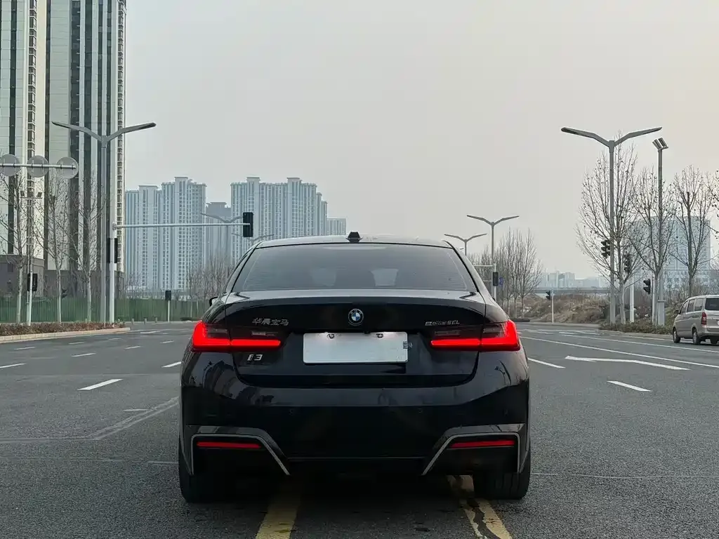 BMW i3 — фото 5