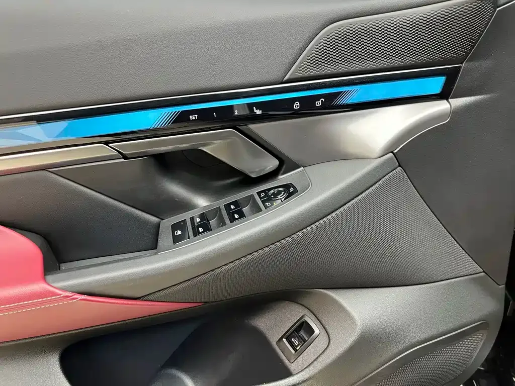 BMW i5 — фото 9