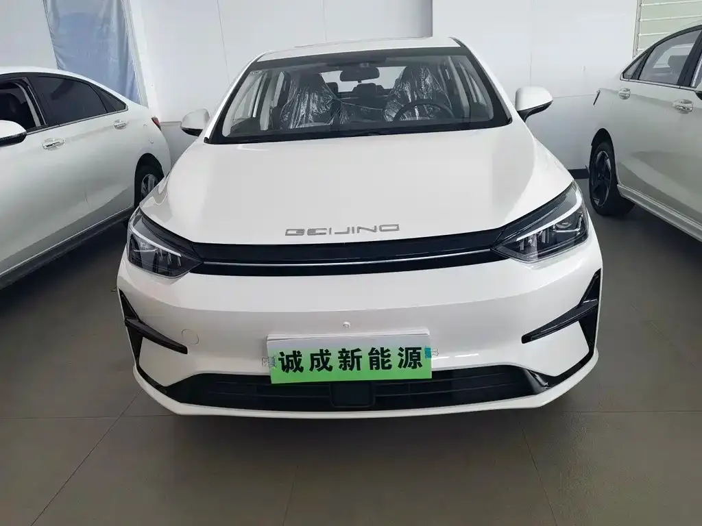BAIC EU5 Plus — фото 2