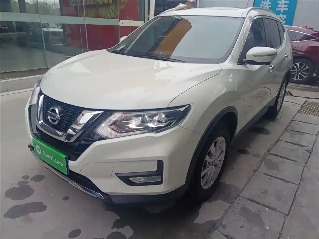 Nissan X-Trail — фото 1