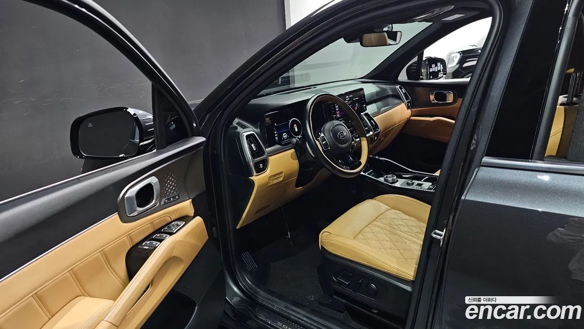 Kia Sorento — фото 6