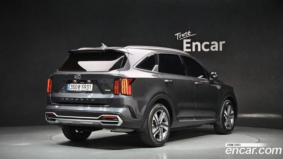 Kia Sorento — фото 7
