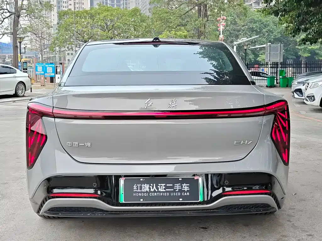 Hongqi EH7 — фото 6