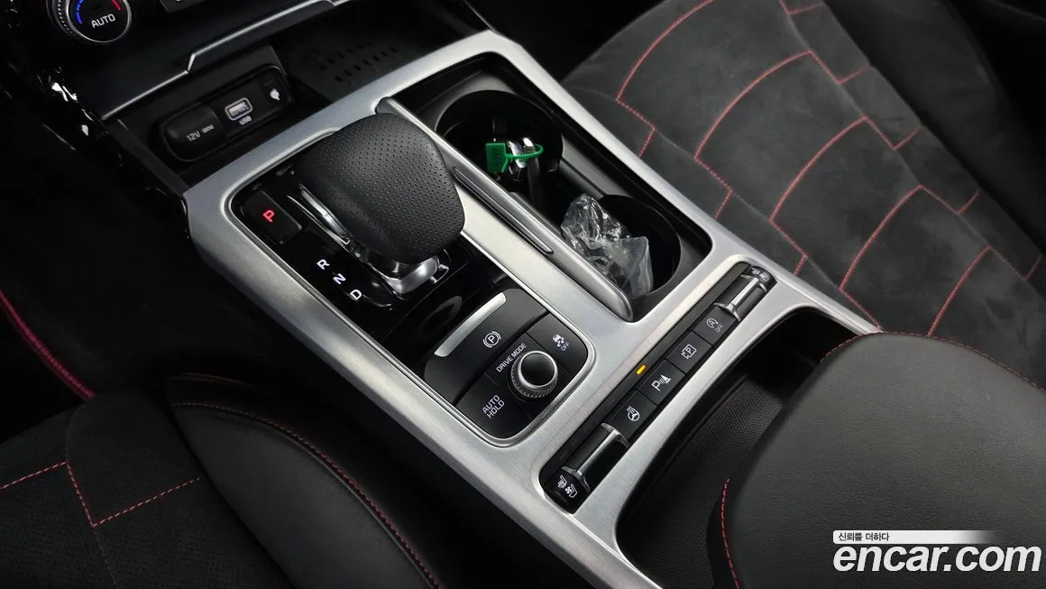 Kia Stinger — фото 10
