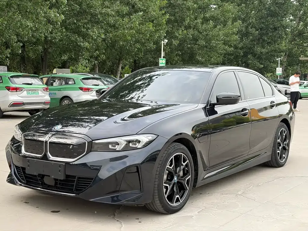 BMW i3 — фото 1