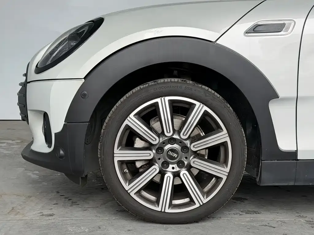 MINI Clubman — фото 5