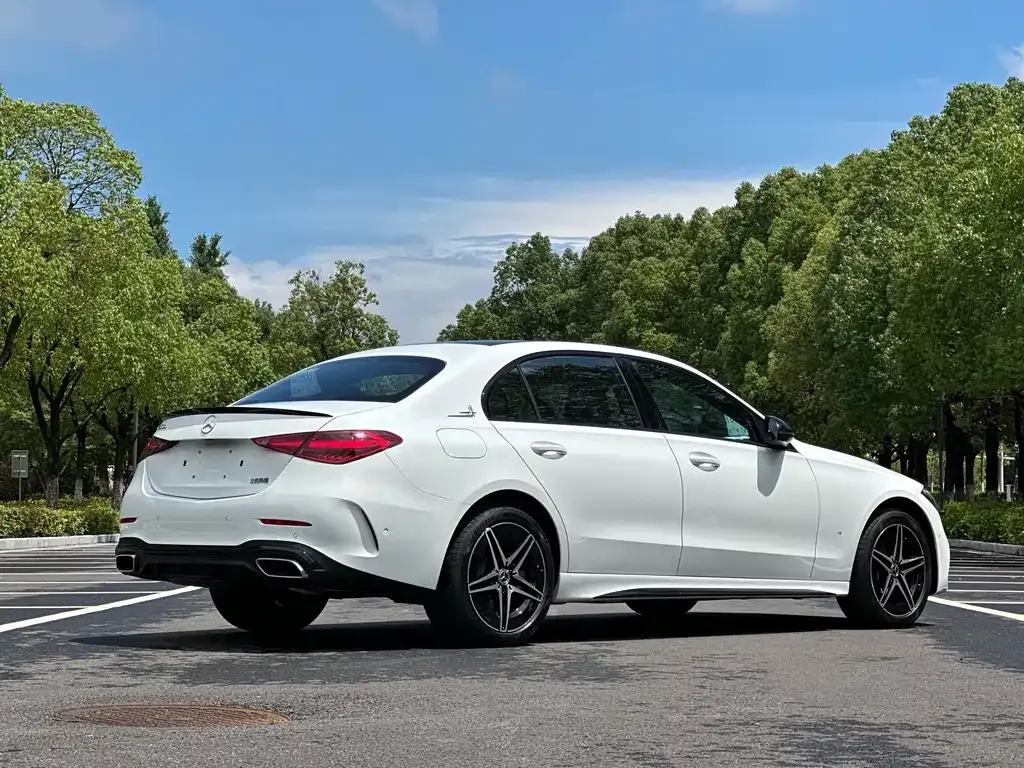 Mercedes-Benz C-Class — фото 10