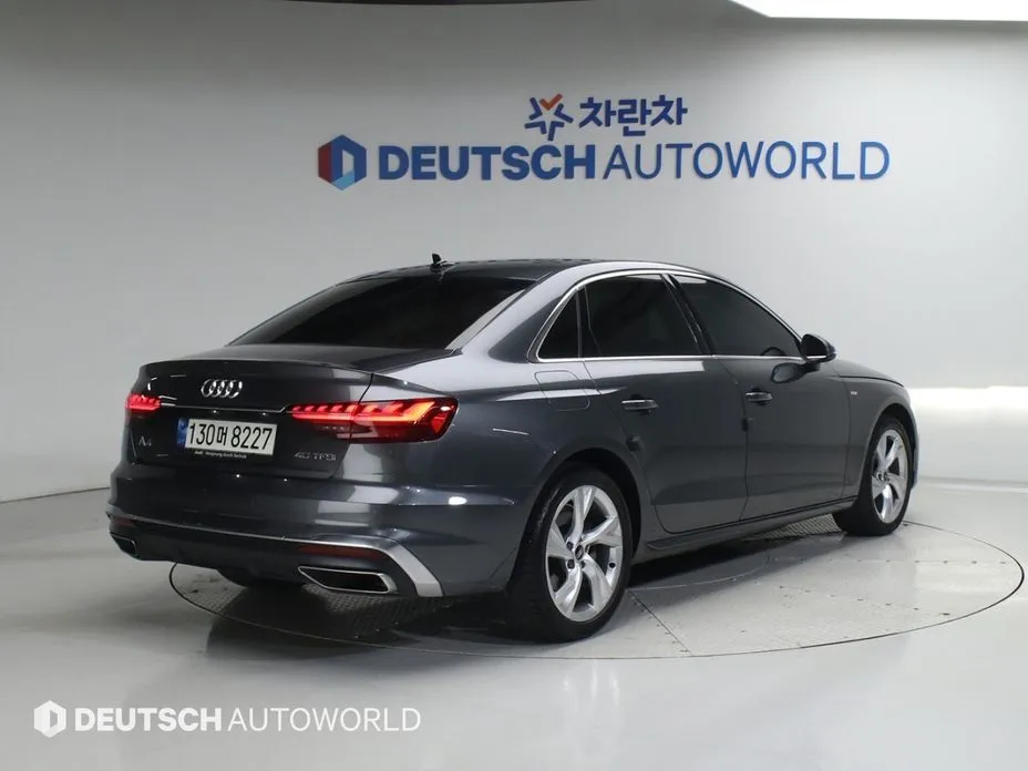 Audi A4 — фото 7