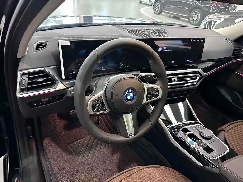 BMW i3 — фото 2