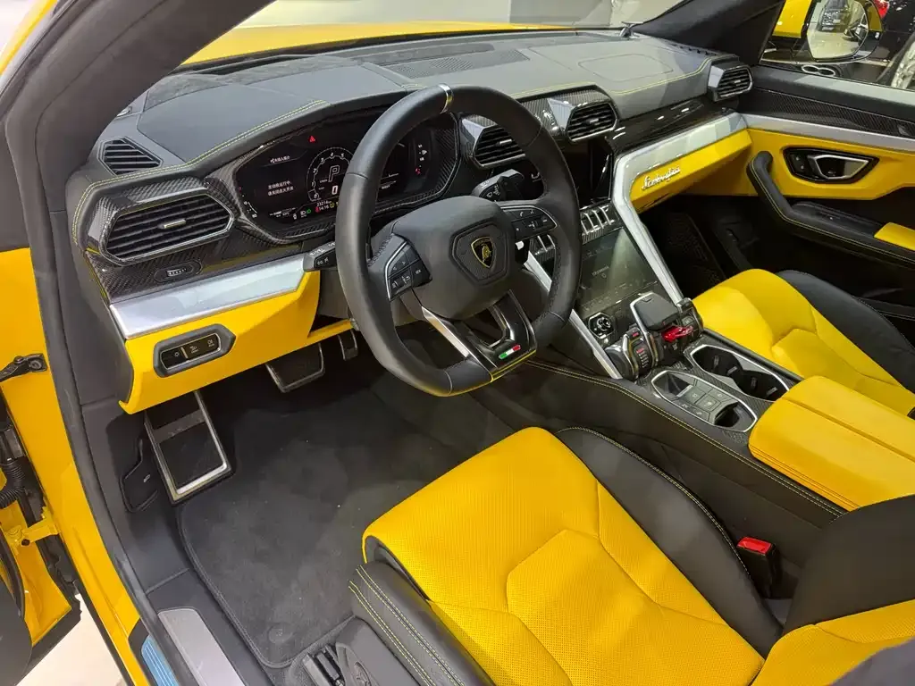 Lamborghini Urus — фото 7